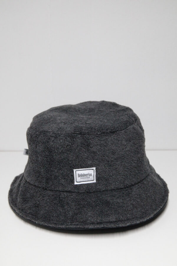 Reversible fleece bucket hat