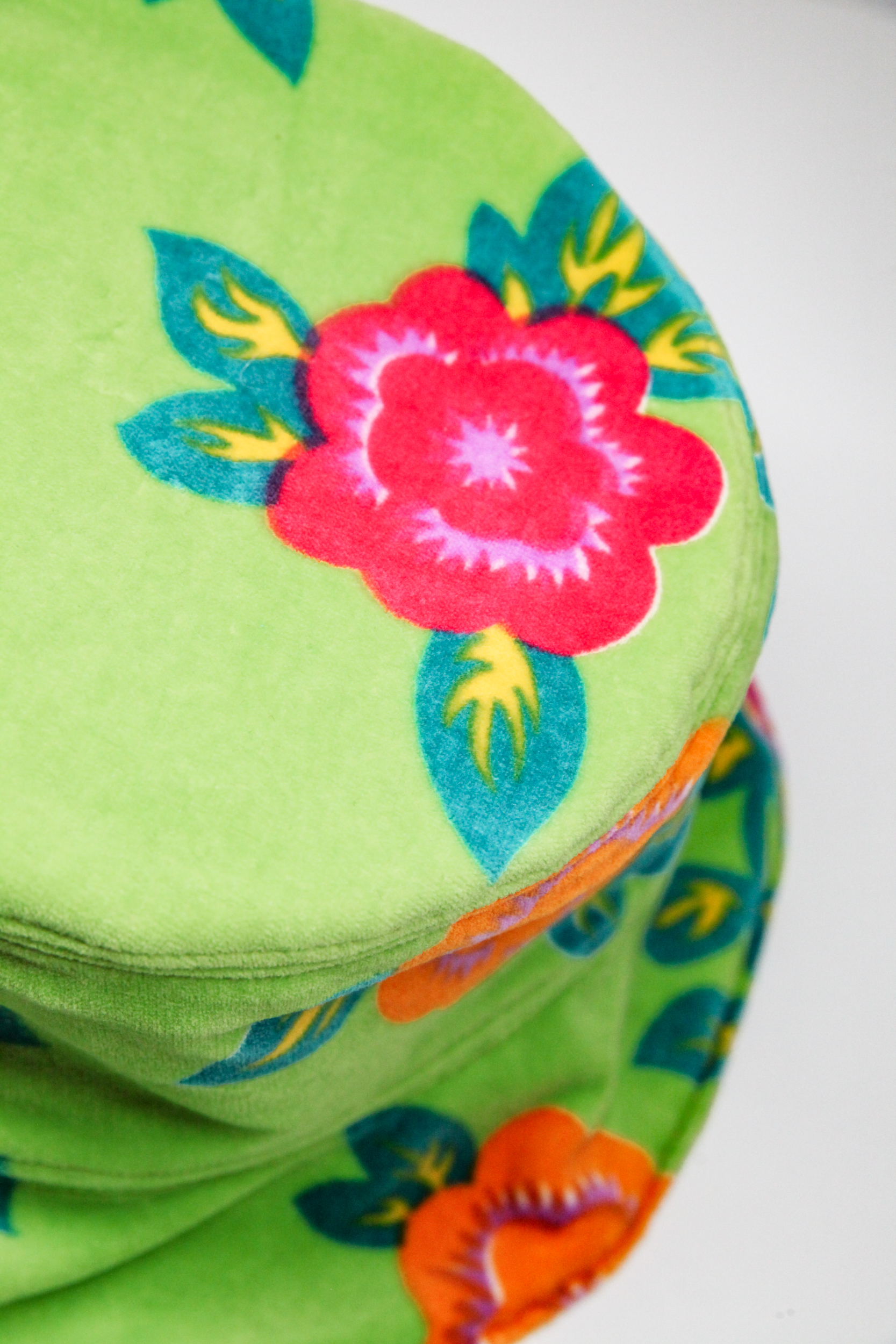 Light green velvet bucket hat with flower pattern spring