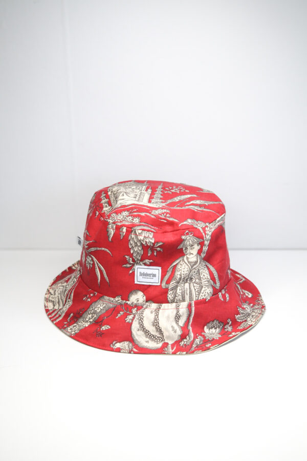 Bucket hat vintage Chinese red and beige pattern print