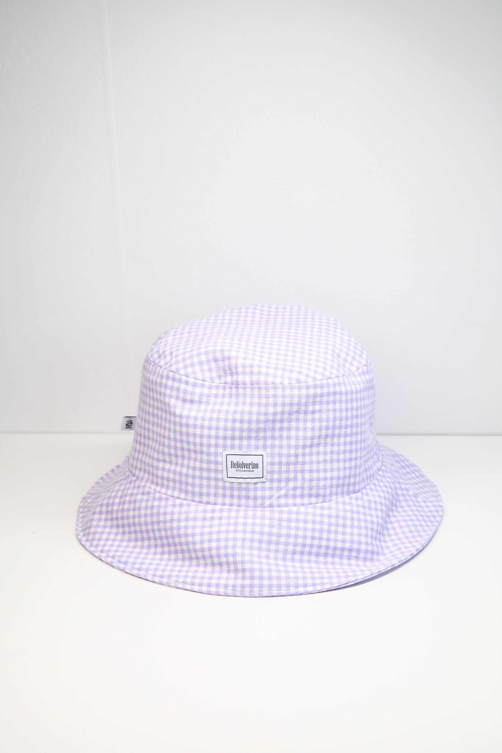 Summer bucket hat with checkered baby purple pattern