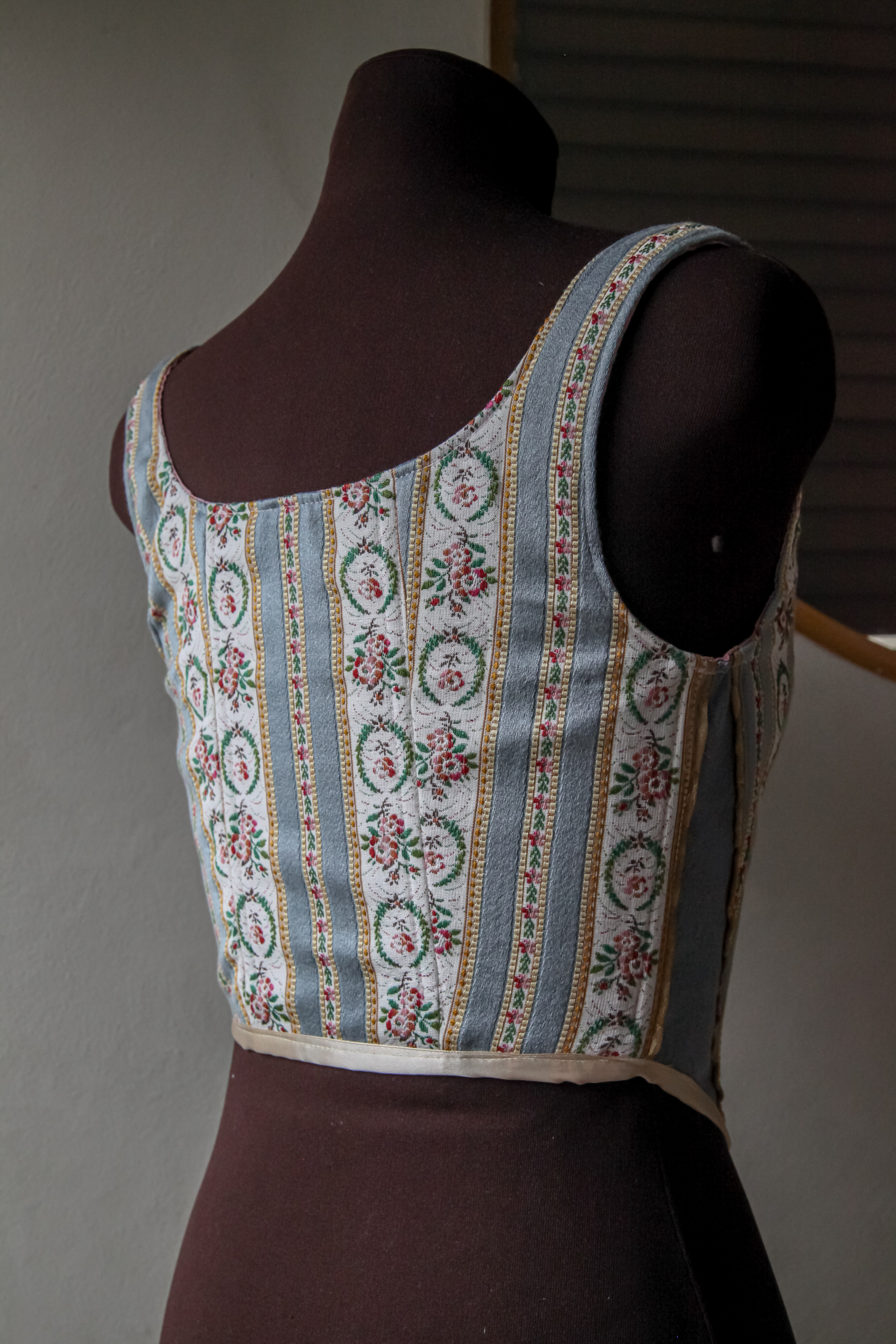 Classical corset top with royal silky pattern and siden lacing on front