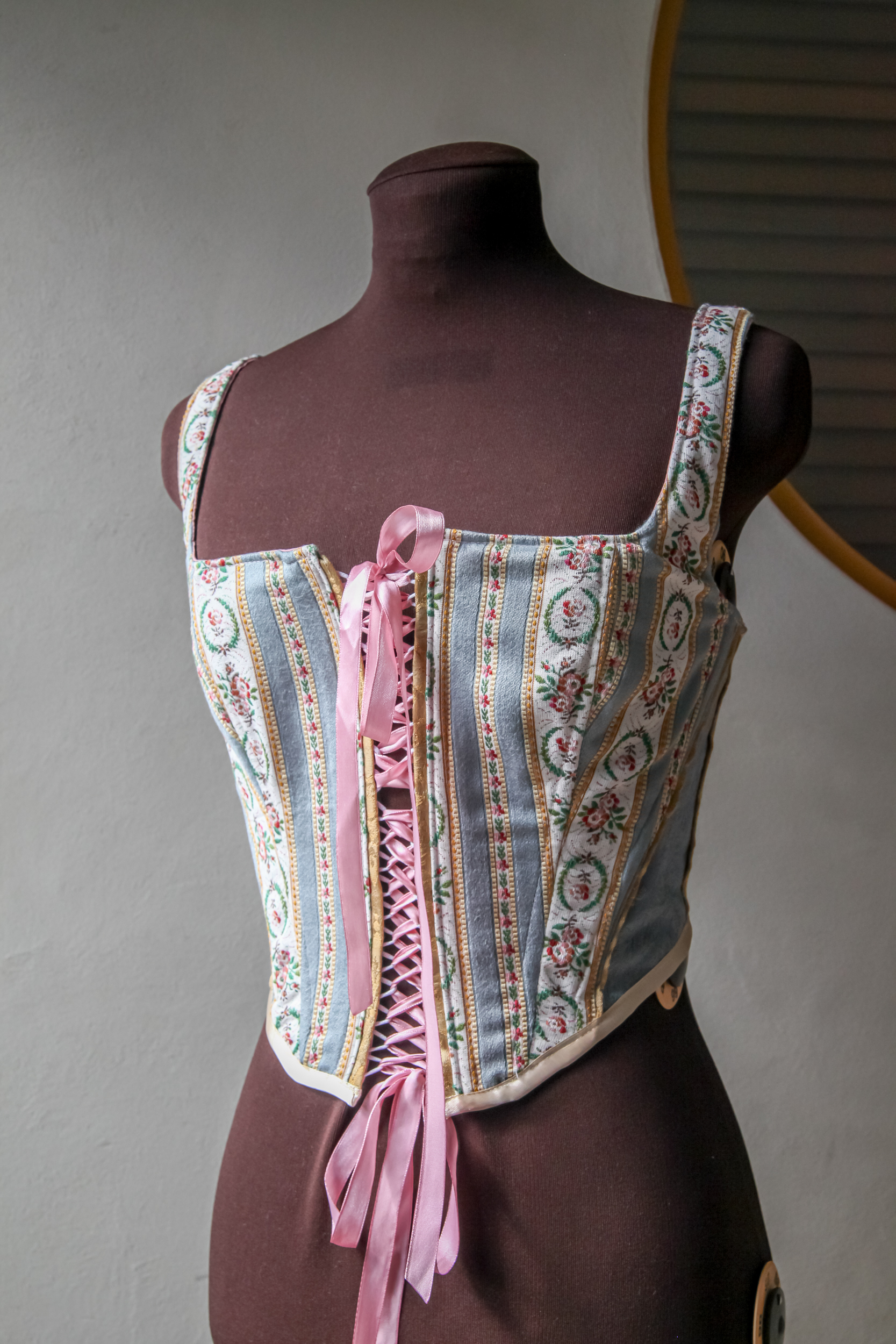 Classical corset top with royal silky pattern and siden lacing on front