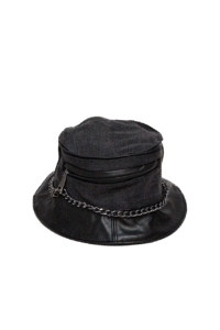 Bucket hat with chain